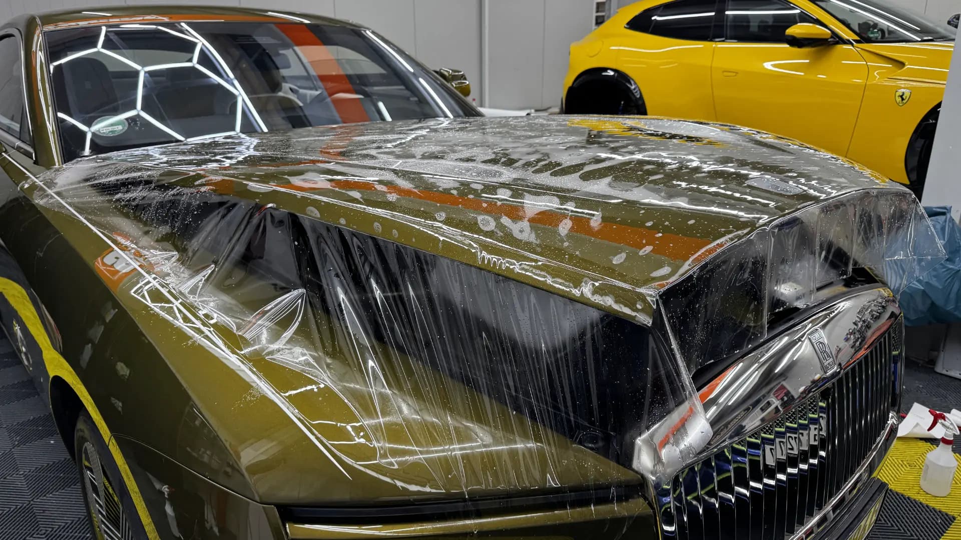 Professioneller Steinschlagschutz mit PPF bei Steinschlagschutz Auto – Verlassen Sie sich auf die Expertise von Royal Glanz GmbH