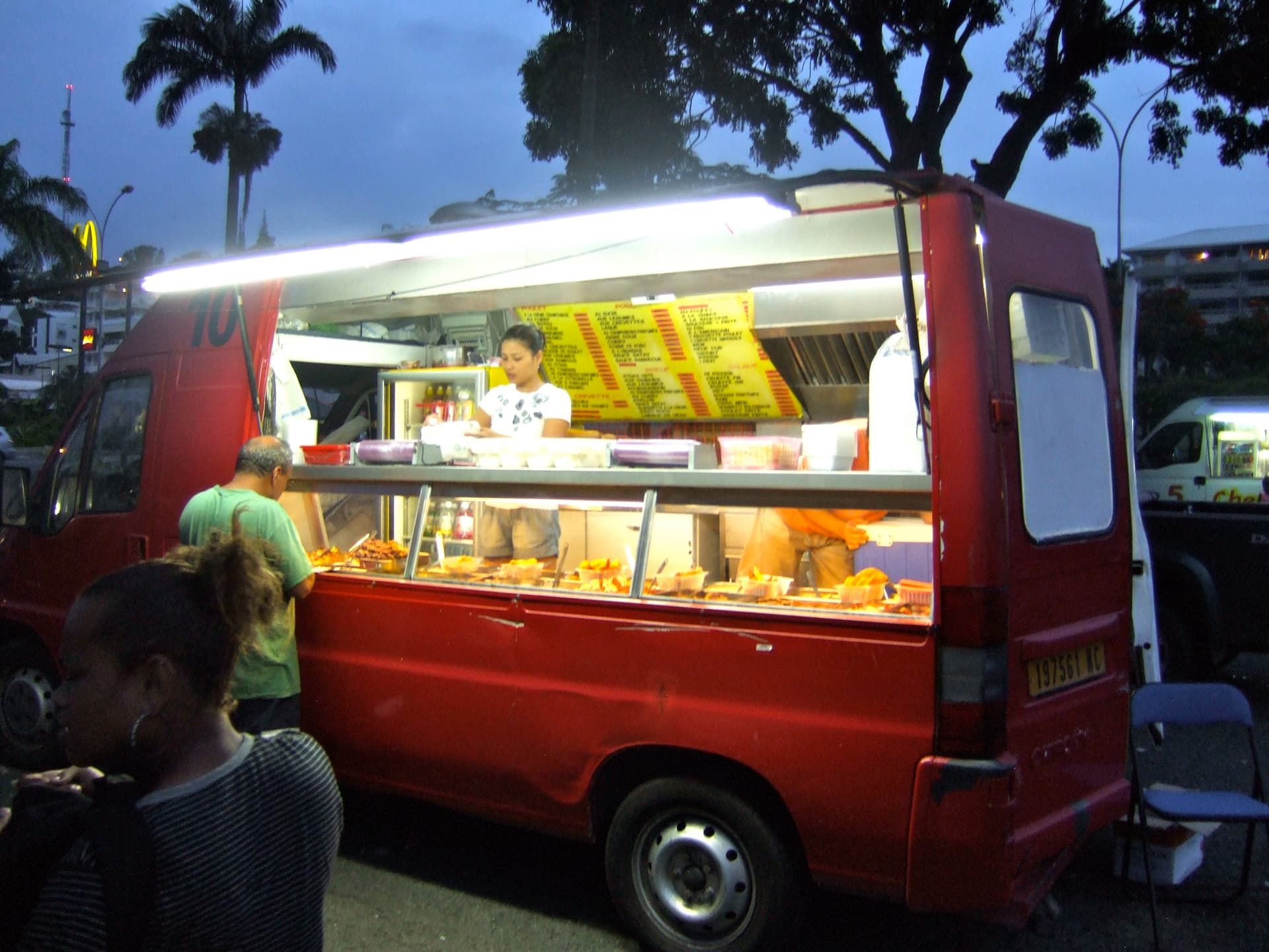 Foodtruck mieten Münster – Genieße Burger, Snacks & mehr vor Ort
