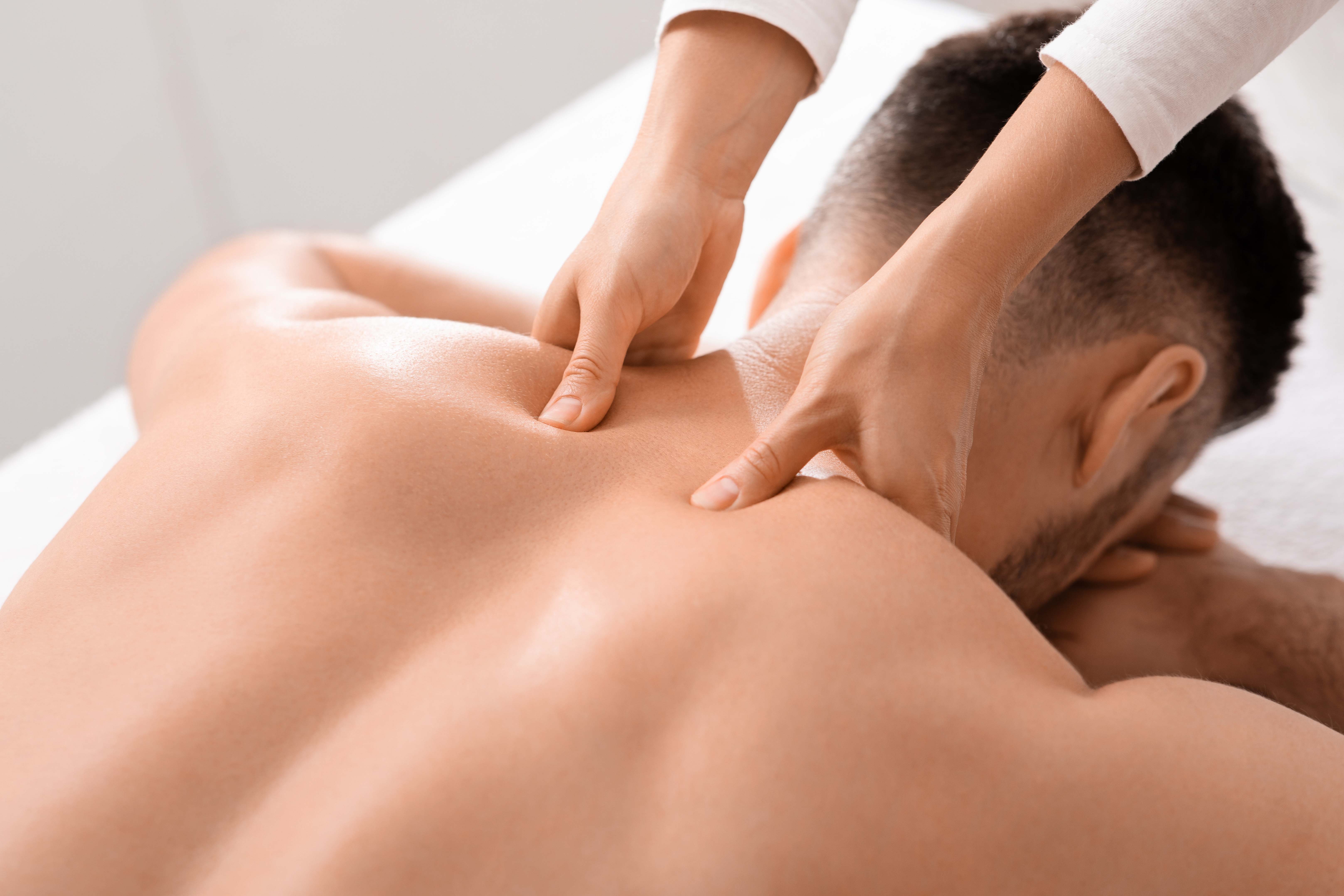 Ihre Auszeit mit erotischen Massagen in Berlin – Jetzt Griechische Massage bequem buchen